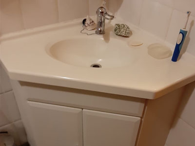Bathrooms (1) : before